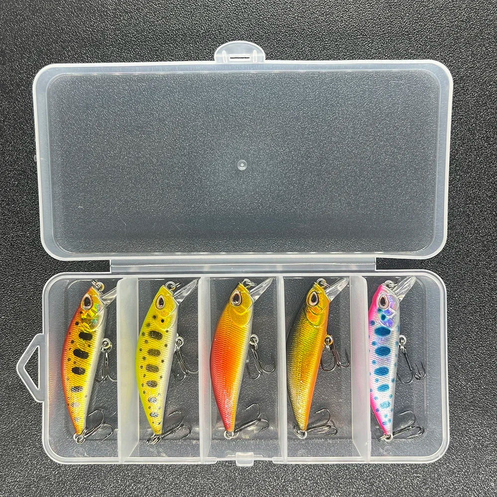 Kit 5 Mini Iscas Minnow Afundantes 5,5 cm 5 g + Estojo – Para Pesca Ultraleve